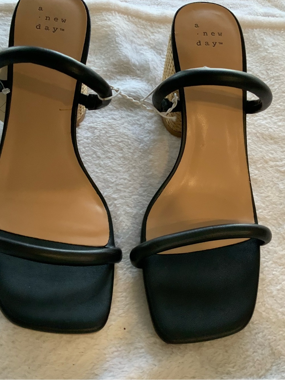 a new day Black Double-Strap Square Toe Block Heel Sandals size 8.5 nwt sku 4019